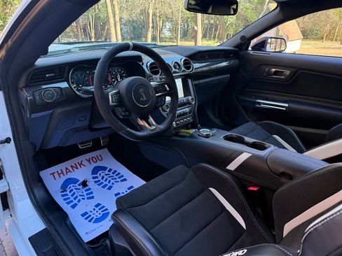 Used 2021 Ford Mustang Shelby GT500 w/ Carbon Fiber Track Pack image 52