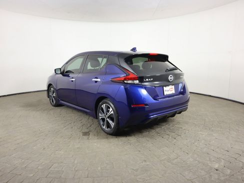 Used 2022 Nissan Leaf SV w/ Protection Package image 5