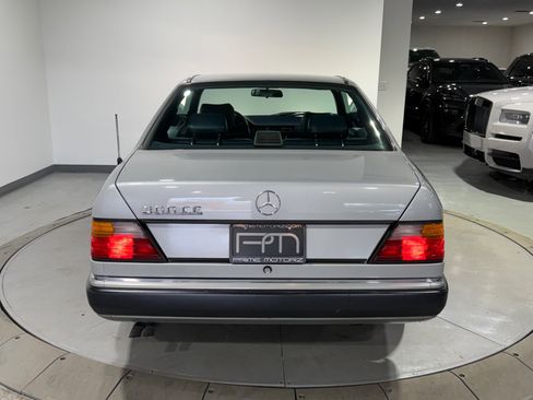 Used 1990 Mercedes-Benz 300 CE Coupe image 8