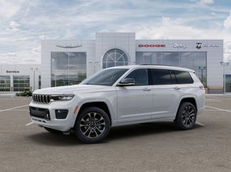 New 2025 Jeep Grand Cherokee L Overland w/ Rear Seat Video Group I AWD/4WD video 2