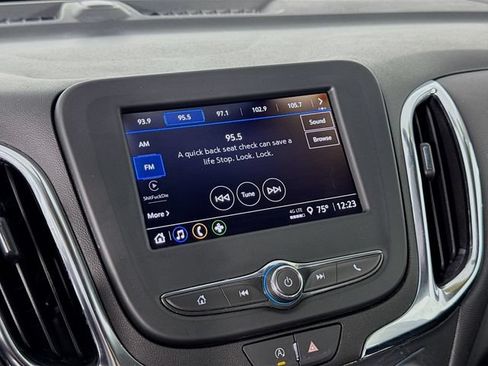 Used 2024 Chevrolet Equinox LT FWD image 15