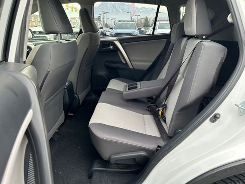 Used 2015 Toyota RAV4 XLE image 23
