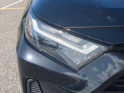 Certified 2022 Toyota RAV4 XLE w/ Convenience Package image 10