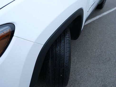 Used 2024 Jeep Compass Limited image 14