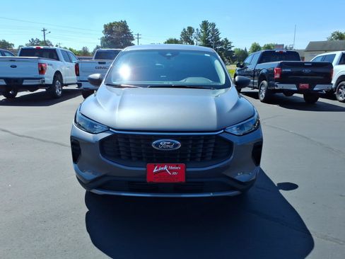 Used 2024 Ford Escape Active AWD/4WD image 9