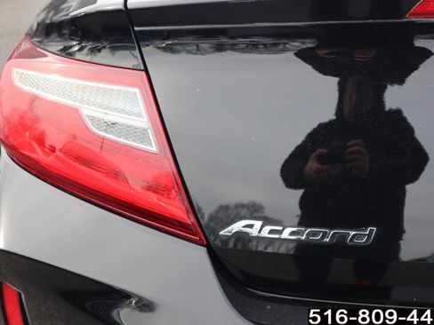 Used 2017 Honda Accord Touring image 27