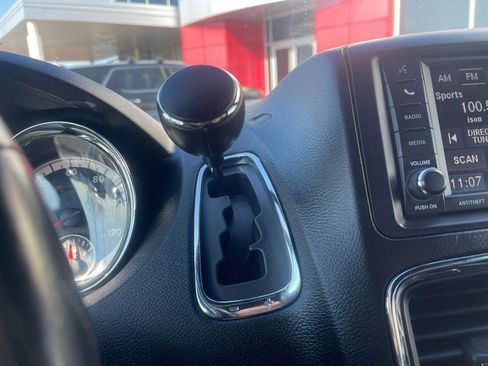 Used 2019 Dodge Grand Caravan GT image 26