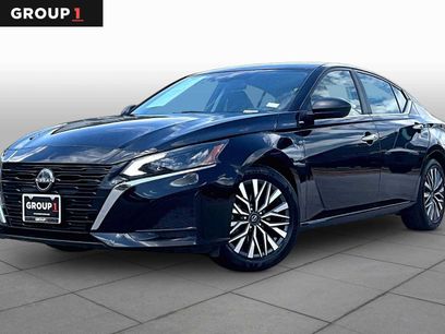 Certified 2025 Nissan Altima 2.5 SV