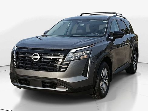New 2026 Nissan Pathfinder SL FWD image 9