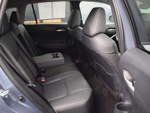 Used 2026 Toyota Corolla Cross XLE w/ Convenience Package FWD image 11