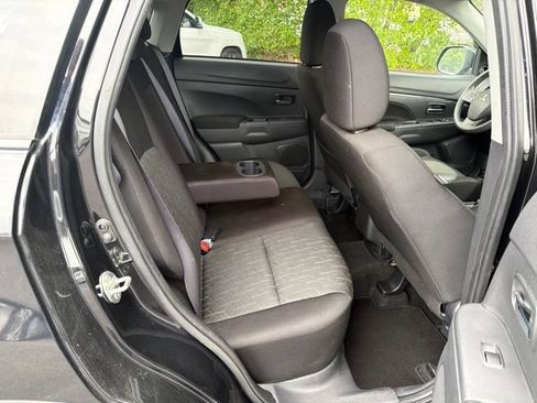 Used 2024 Mitsubishi Outlander Sport ES AWD/4WD image 12