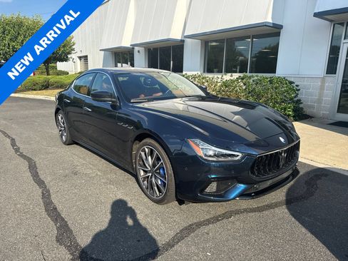 Used 2023 Maserati Ghibli Modena Q4 AWD/4WD image 1