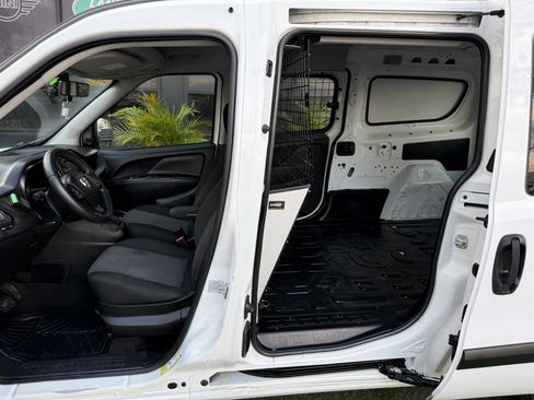 Used 2020 RAM ProMaster City Tradesman w/ Window Group 05 image 15