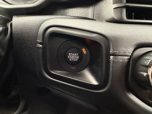 Used 2024 Jeep Gladiator Rubicon w/ Technology Group image 26