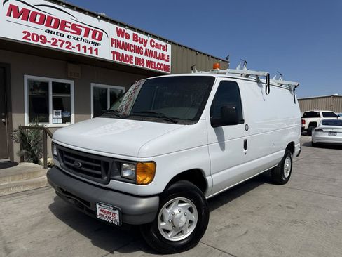Used 2007 Ford E-250 and Econoline 250 RWD image 8