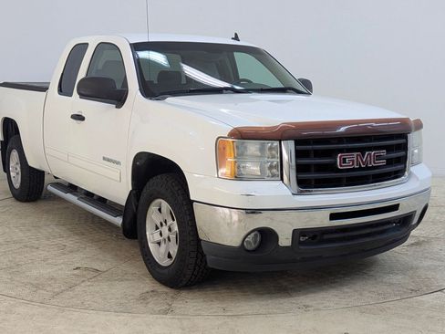 Used 2010 GMC Sierra 1500 SLE w/ Power Pack Plus image 6