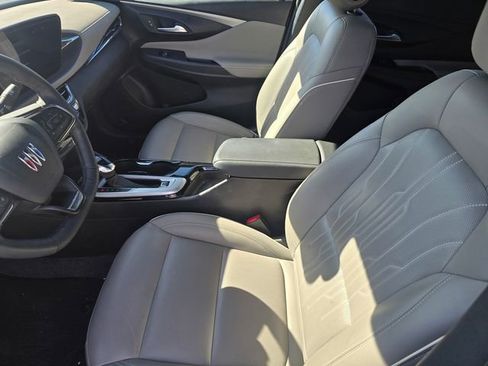 Used 2025 Buick Envista Avenir image 27