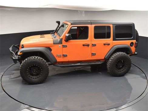 Used 2018 Jeep Wrangler Unlimited Sport S image 42