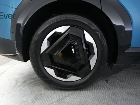 Used 2024 Kia EV9 Land AWD/4WD image 22