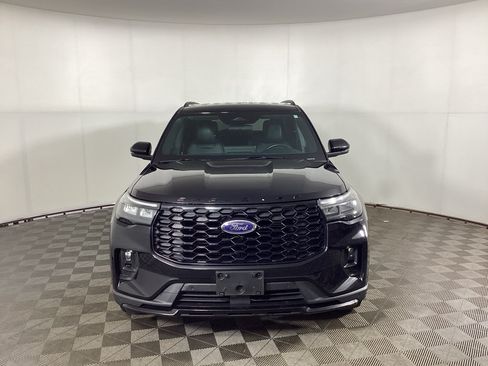 Used 2025 Ford Explorer ST-Line AWD/4WD image 7