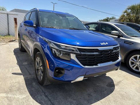 Used 2024 Kia Seltos S FWD image 3