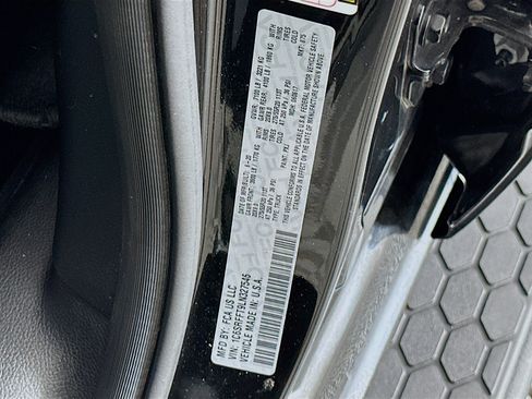 Used 2020 RAM 1500 Big Horn AWD/4WD image 12
