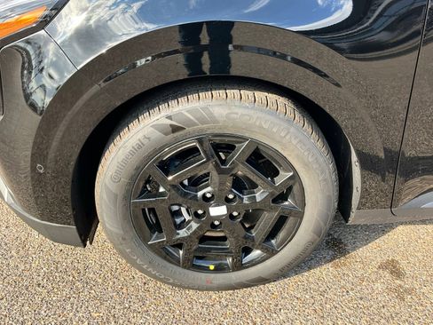 New 2026 Kia Carnival SX FWD image 7