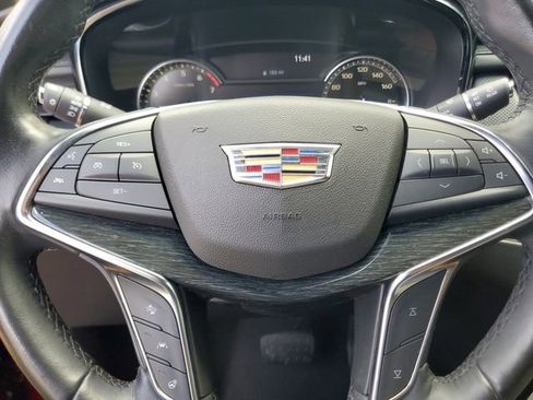 Used 2020 Cadillac XT5 Premium Luxury image 22