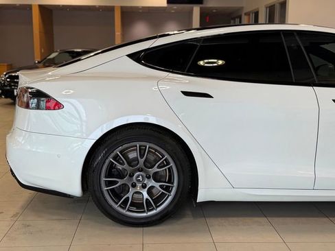 Used 2022 Tesla Model S AWD/4WD image 17