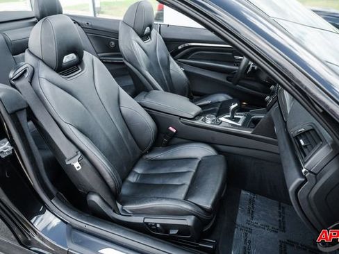 Used 2015 BMW M4 Convertible image 75