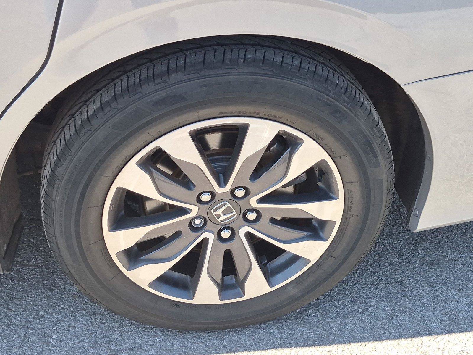 Used 2023 Honda Odyssey EX-L image 11