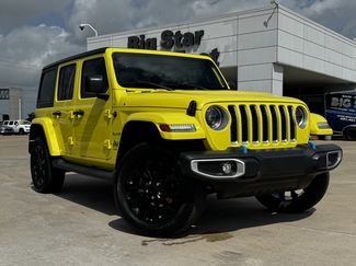 Used 2023 Jeep Wrangler Unlimited Sahara AWD/4WD video 2