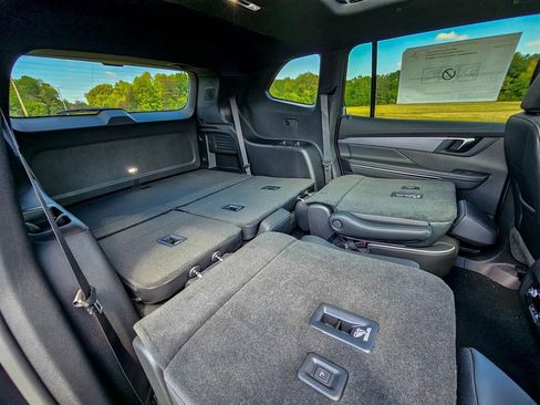 New 2026 Buick Enclave Sport Touring w/ Power Package image 43