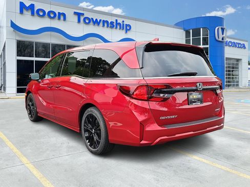Used 2025 Honda Odyssey Sport-L image 4