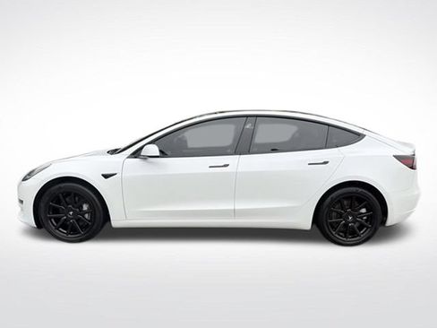 Used 2022 Tesla Model 3 Long Range AWD/4WD image 5