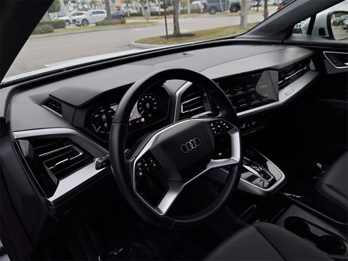 Certified 2024 Audi Q4 e-tron Premium Plus w/ Premium Plus image 7