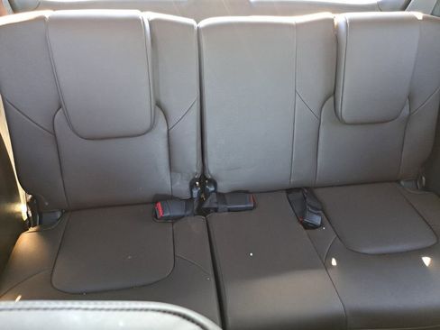 Used 2024 Nissan Armada Platinum w/ Captain's Chairs Package image 22