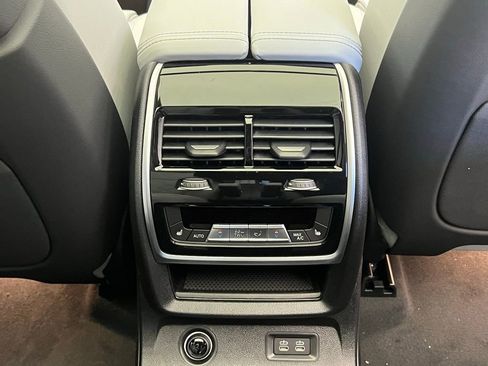 New 2026 BMW X7 xDrive40i image 10