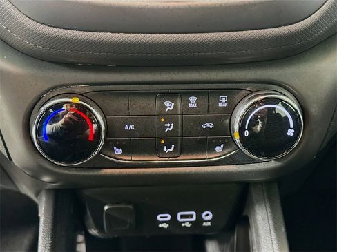 Used 2022 Chevrolet TrailBlazer LT image 15