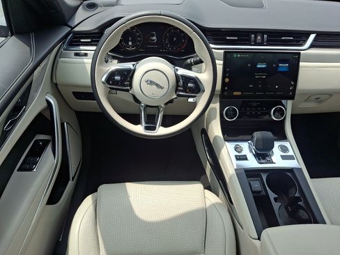 Used 2026 Jaguar F-PACE R-Dynamic S AWD/4WD image 10