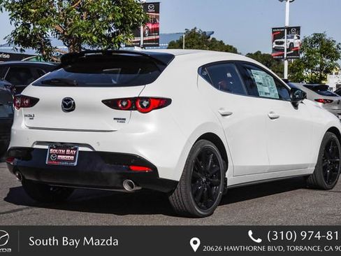 New 2026 MAZDA MAZDA3 Hatchback w/Premium Plus Pkg image 8