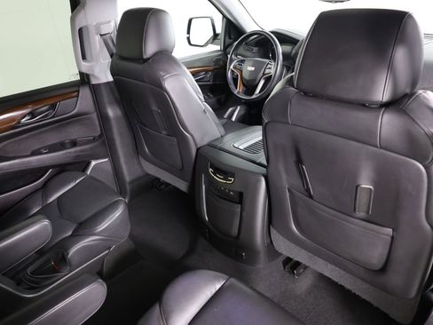 Used 2020 Cadillac Escalade Luxury AWD/4WD image 43