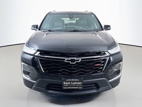 Used 2023 Chevrolet Traverse RS AWD/4WD image 2