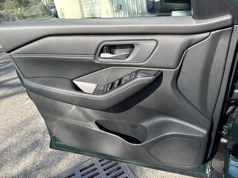 New 2026 Nissan Rogue SV image 25