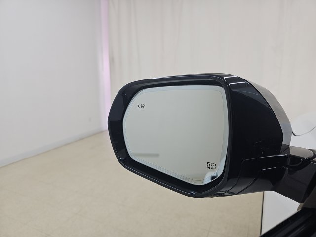 Used 2026 Buick Enclave Sport Touring AWD/4WD image 11