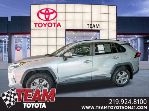 Used 2022 Toyota RAV4 XLE w/ Convenience Package AWD/4WD image 1