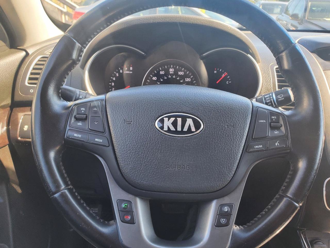 Used 2014 Kia Sorento LX FWD image 17