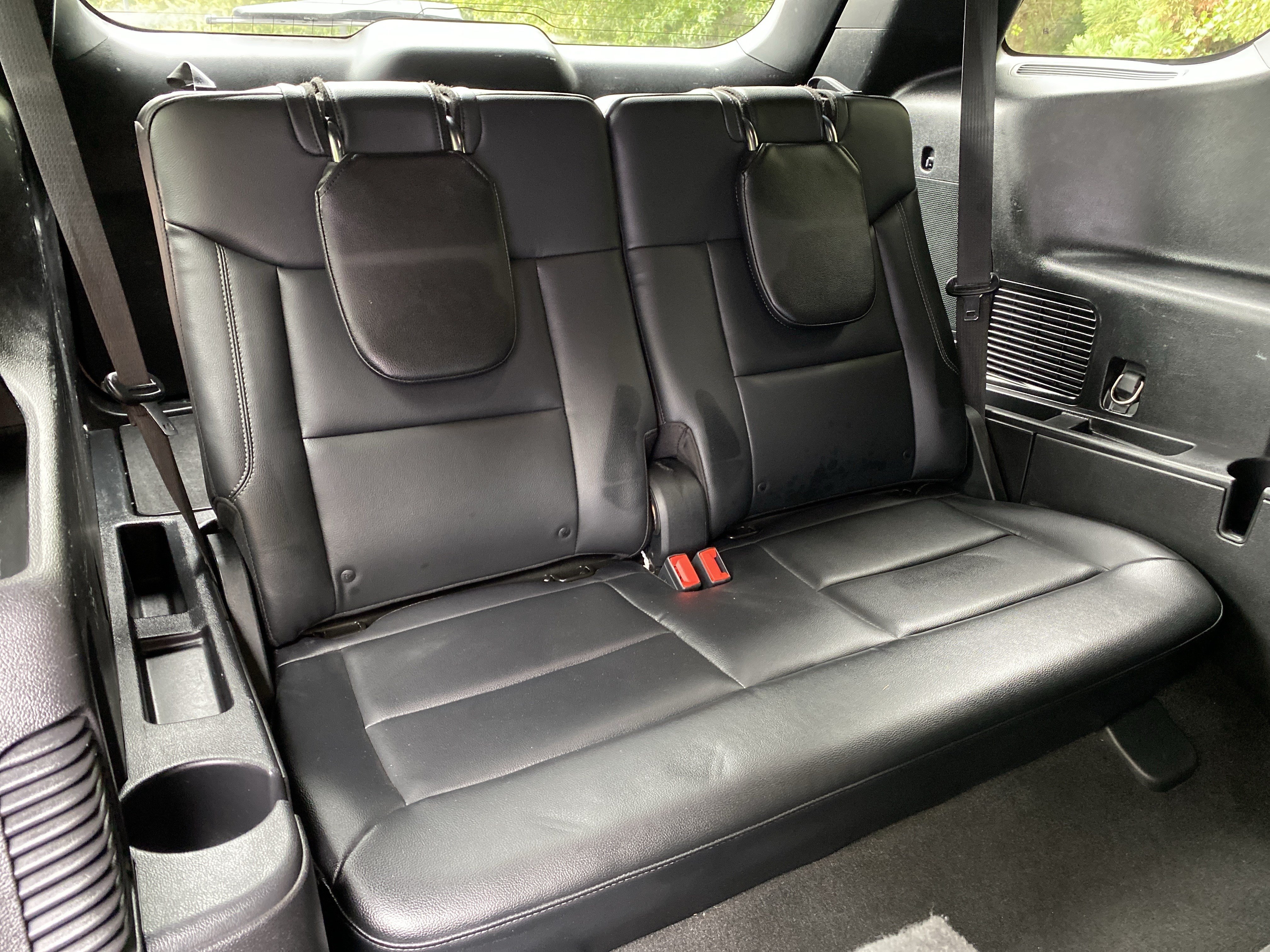 Used 2020 Ford Explorer XLT w/ Equipment Group 202A AWD/4WD image 37