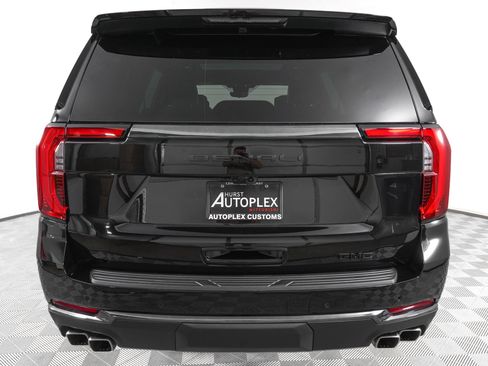 Used 2026 GMC Yukon Denali Ultimate AWD/4WD image 7