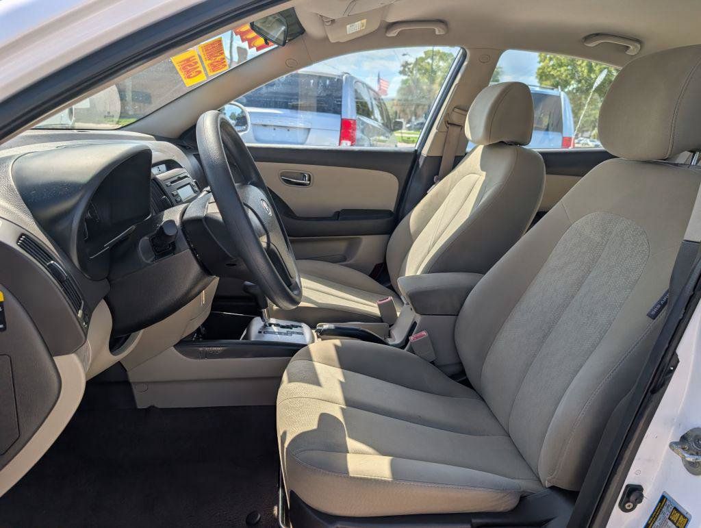 Used 2010 Hyundai Elantra GLS FWD image 10